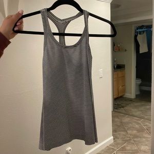 Lulu lemon tank top size 6